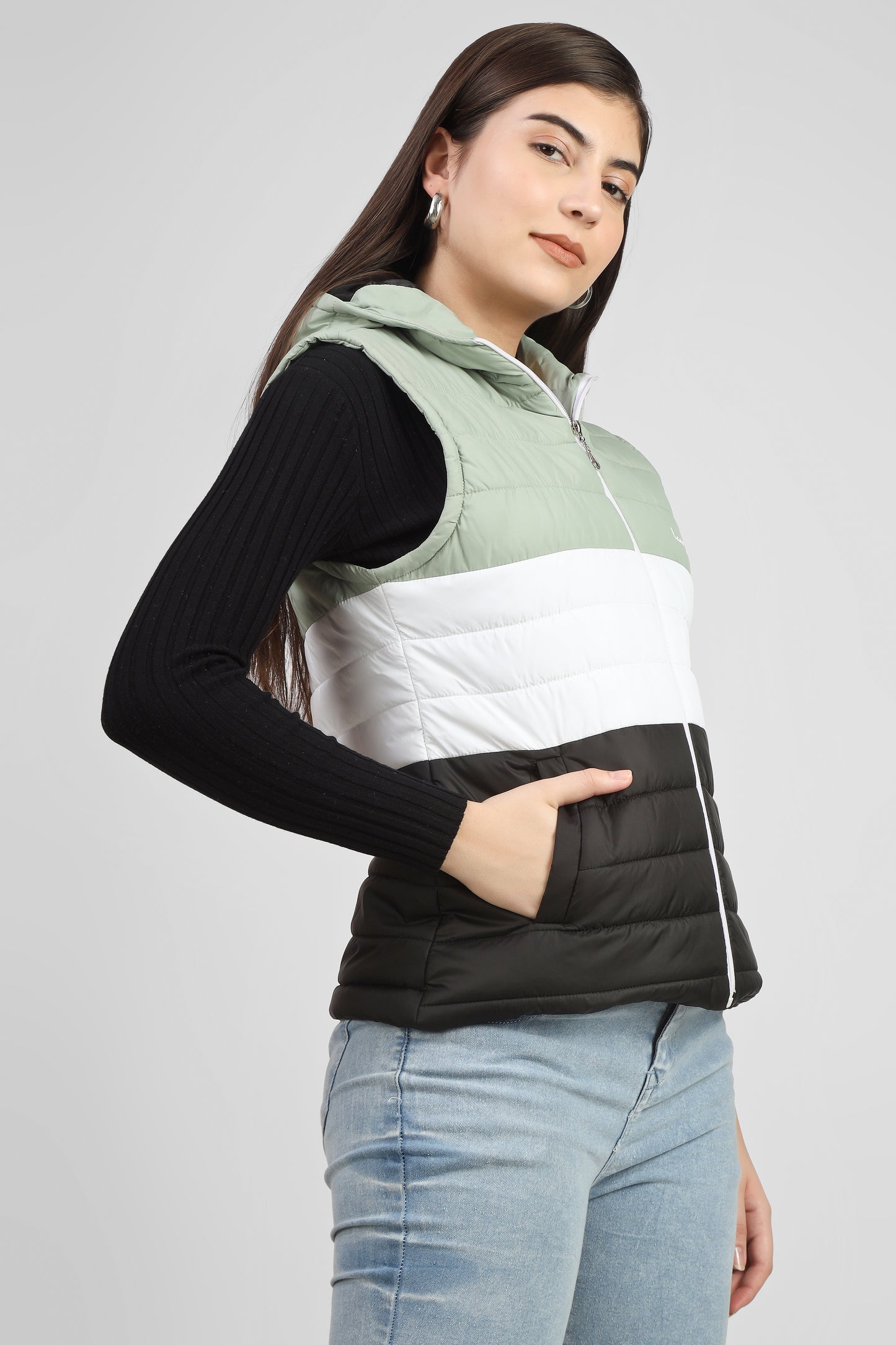 Lavozia cut sleeve women jacket