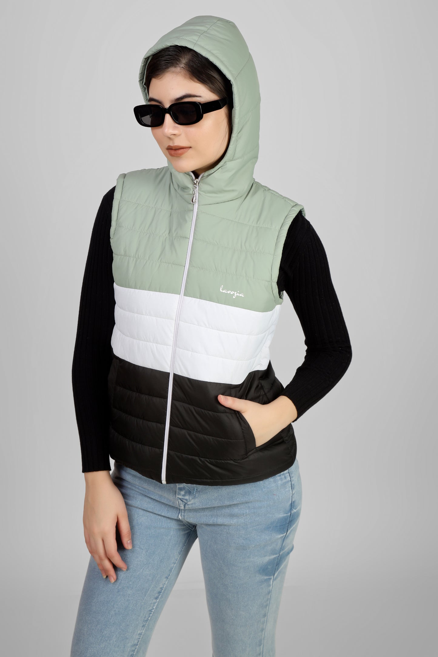 Lavozia cut sleeve women jacket